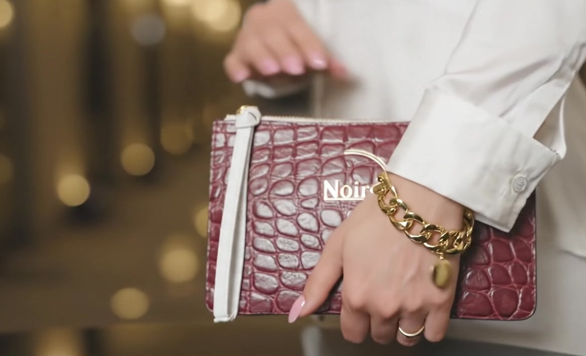 Elegant clutch purse